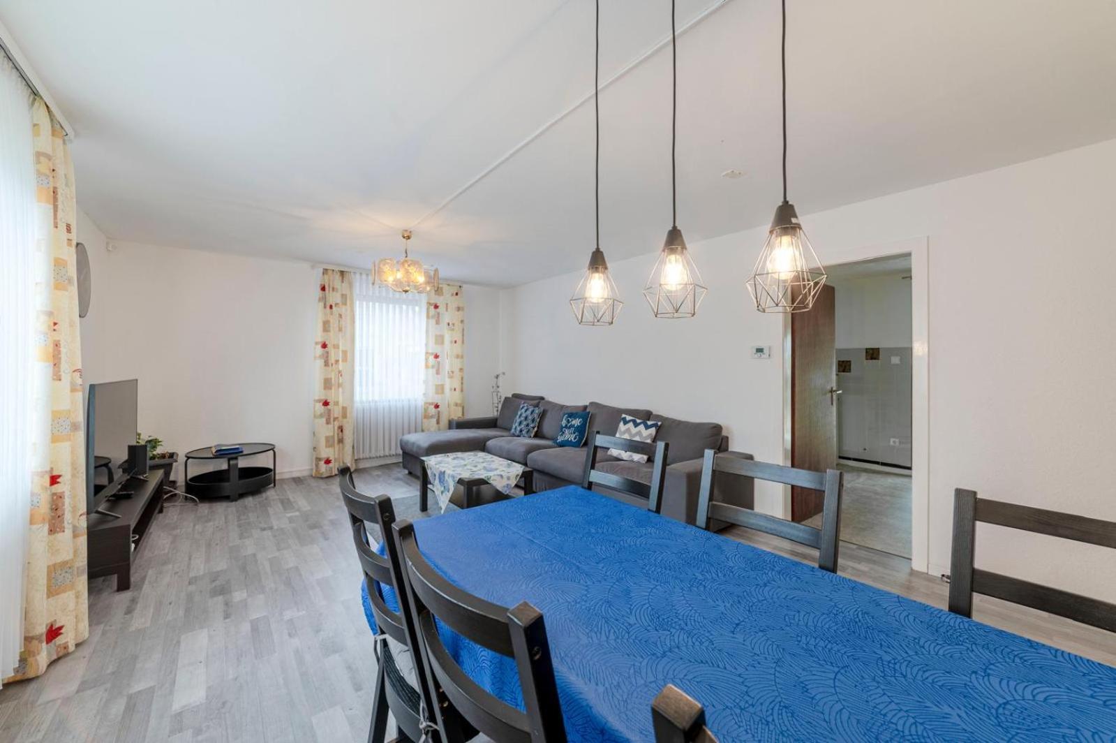 Cozy Villa With Garden, Balcony And Parking Area In Duesseldorf ภายนอก รูปภาพ